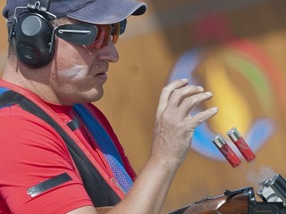 Jednu z dvoch zlatých medailí na OH v Riu de Janeiro by mal vybojovať trapista Erik Varga.