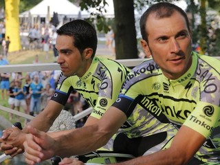Ivan Basso (vpravo) s tímovým kolegom z Tinkoff-Saxo Albertom Contadorom.