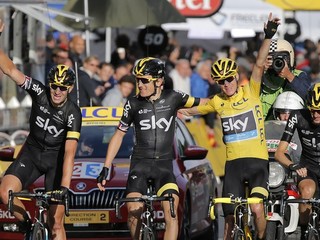 Chris Froome v júli druhý raz ovládol Tour de France.
