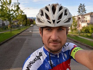 Karol Voltemár pochádza z Bratislavy. Má 31 rokov. Momentálne je na ceste okolo sveta