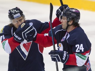 V Rusku zatiaľ účasť hokejistov Slovana v KHL nikto nespochybňuje.