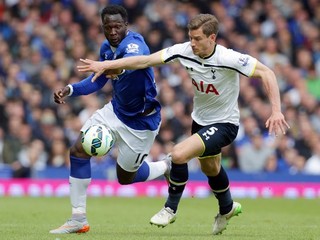 Romelu Lukaku (vľavo) strelil v Európskej lige dokopy osem gólov.