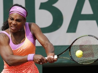 Serena Williamsová bojuje na Roland Garros o zisk jubilejného dvadsiateho grandslamového titulu.