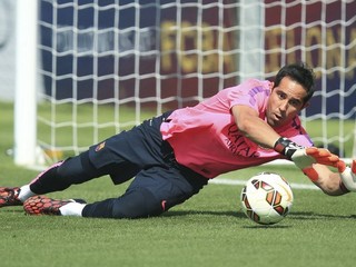 Claudio Bravo odchytal síce všetky ligové duely v sezóne, no v rámci Ligy majsstrov nenastúpil ani na minútu a víťazná medaaila ho tak minula.