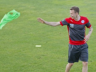 Ondrej Duda verí, že ak budú hrať Slováci v kvalifikácii ako doteraz, dostanú sa na ME do Francúzska.