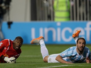 Higuaín aktuálne zamestnáva brankárov súpera na juhoamerickom šampionáte Copa América v drese Argentíny.