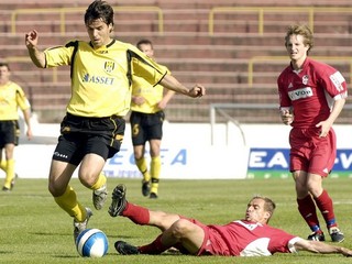 Urban (vľavo) obliekal aj dres Interu Bratislava.