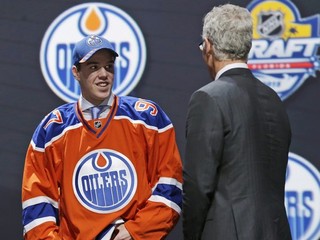 Connora McDavida si podľa očakávaní vybral z prvého miesta Edmonton.