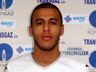 Mal posilniť Slovan, ale rozhodol sa pre Bukurešť