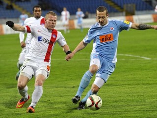 Bratislavčania sa budú spoliehať aj na strelecké schopnosti Adama Zreľáka (vpravo).