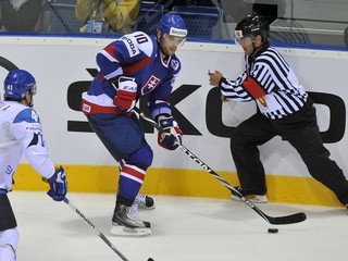 Marián Gáborík (s číslom 10) reprezentoval Slovensko aj na ZOH 2010 vo Vancouveri.