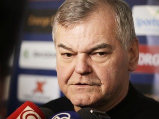 Tréner slovenských hokejistov.