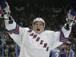 Marcel Hossa hral v NHL aj za slávny klub New York Rangers.