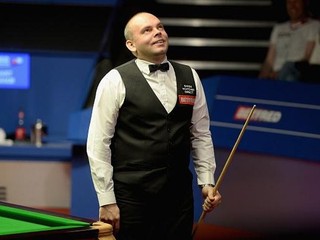 Stuart Bingham získal prvý titul majstra sveta v snookeri