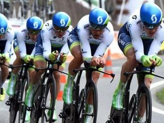Orica vyhrala tímovú časovku na Giro d´Italia
