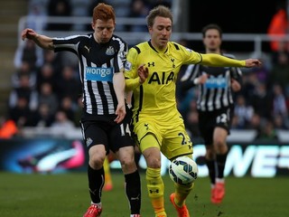 Pre Eriksena (v žltom) by bol prestup do Realu Madrid ďalším posunom v kariére.