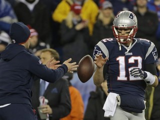 Mäkšie lopty mali poskytnúť Tomovi Bradymu výhodu.