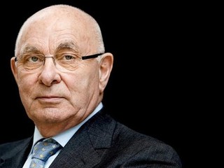 Van Praag stiahne kandidatúru, podporí jordánskeho princa