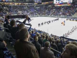 Slovan pravidelne vypredával takmer plnú kapacitu štadióna.