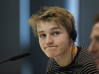 Martin Ödegaard si po prestupe do Realu Madrid bude musieť na svoj debut v Lige majstrov ešte počkať.