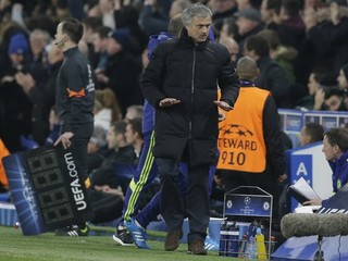Abramovič ponúka Mourinhovi nový kontrakt