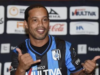 Ronaldinho neprišiel na tréning, v Mexiku s ním ukončili spoluprácu