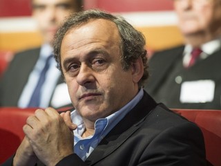 Michel Platini bude naďalej prezidentom Európskej futbalovej únie.