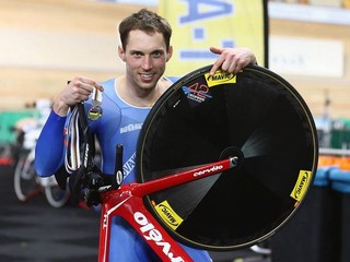 Jozef Metelka obhájil titul v stíhacích pretekoch na 4 kilometre.