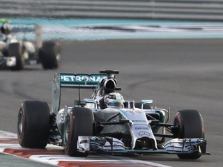 Lewis Hamilton je aktuálny líder priebežneho poradia formuly 1.