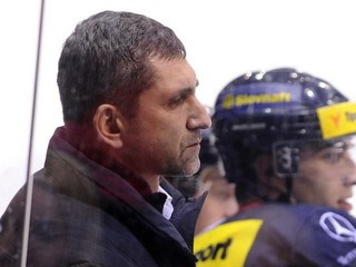 Tréner Mikeš: Som nadšený, ale hokejisti nepatria na tretie miesto