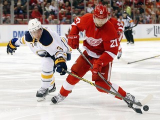 Tomáš Tatar mal uplynulý týždeň vynikajúcu formu. Dal päť gólov a pridal dve asistencie.