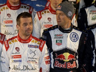 Dvaja najväčší súperi ešte pred štartom rely Monte Carlo. Vpravo majster sveta Sébastien Ogier, vľavo deväťnásobný šampión Sébastien Loeb.
