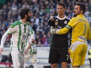 Ronaldo sa ospravedlnil za skrat, Bale: Bol z toho sklamaný