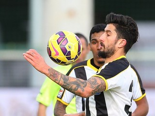 Panagiotis Kone bol síce vylúčený, ale Udinese aj tak dotiahlo zápas v Empoli do víťazného konca.