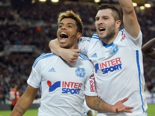 André-Pierre Gignac vpravo.