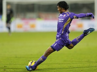 Juan Cuadrado doteraz obliekal dres Fiorentiny. Odteraz bude strieľať góly za Chelsea.