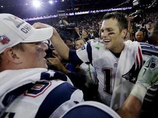 Tohtoročný Super Bowl vyhrali New England Patriots. Najužitočnejším hráčom sa stal Tom Brady (vpravo).