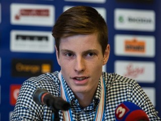 Slovenský hokejový reprezentant do 20 rokov Peter Cehlárik.