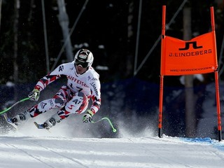 V super-G získal zlato Reichelt, Miller padol, hrdinský Svindal