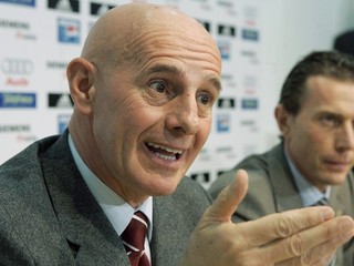 Arrigo Sacchi odmieta tvrdenia, že je rasistom.