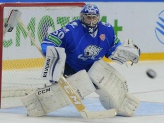 Laco vychytal v KHL čisté konto, zneškodnil tridsať striel