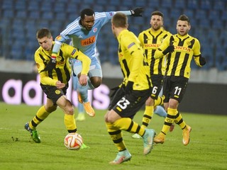 Bern hráčom Slovana nedal šancu. Na snímke strelec prvého gólu SLovanu v Európskej lige Seydouba Soumah.