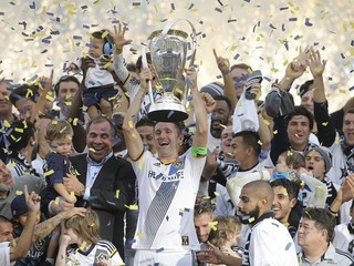 Futbalisti LA Galaxy sa tešia z titulu.