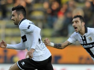 Futbalisti Parmy oslovujú gól, ale pridú o bod.