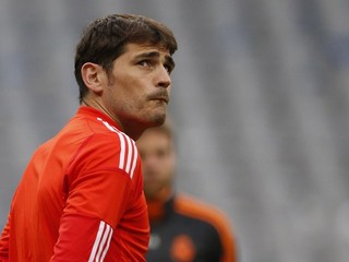 Brankár Iker Casillas bol jednou z hlavných postáv zápasu v Almerii. Chytil pokutový kop.