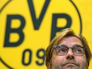 Jürgen Klopp zostáva trénerom Borussie Dortmund.