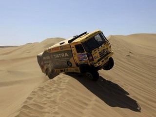 Aleš Loprais doteraz vždy štartoval na Dakare s kamiónom značky Tatra. Tento rok mu účasť znemožnili technickí komisári.