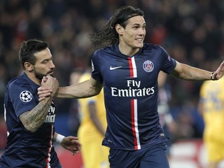 Edinson Cavani a Ezequiel Lavezzi chceli stráviť cez sviatky viac času s rodinami. Klub ich za to potrestal.