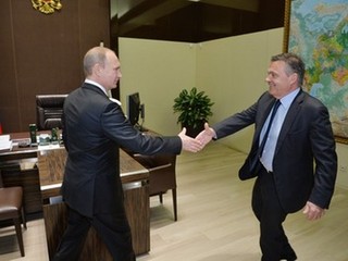 Fasel (vpravo) a Putin.