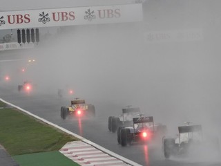 V roku 2010 na Veľkej cene Kórejskej republiky husto pršalo.